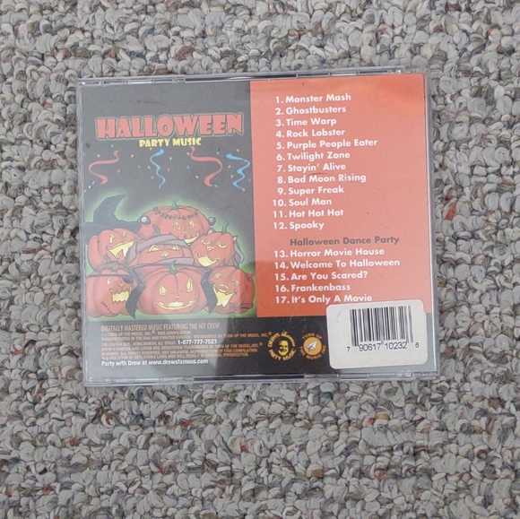 Lot of 2 Halloween CDs- New Fright Flicks & Drew’s Famous Halloween Party Music - Picture 6 of 9